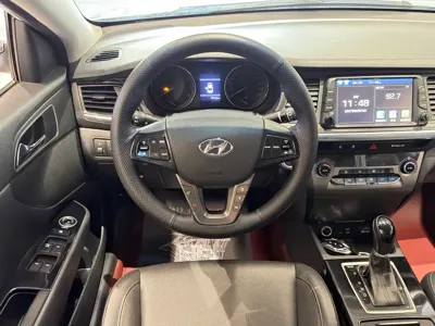 Hyundai Mistra