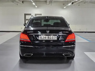 Hyundai Equus 2012, 229112 км, за 1962.72 USD