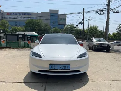 Tesla Model 3 2024, 28000 км, за 17382.82 USD