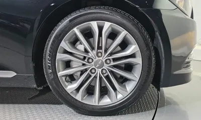Hyundai Genesis 2015, 100137 км, за 6967.5 USD