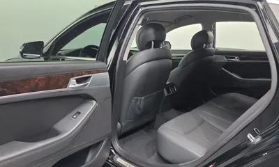 Hyundai Genesis 2015, 100137 км, за 6967.5 USD - фото 16
