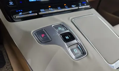 Hyundai Grandeur 2022, 52470 км, за 18566.79 USD - фото 9