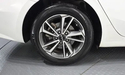 Kia K3 2023, 37517 км, за 15547.76 USD - фото 21