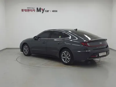 Hyundai Sonata 2022, 118992 км, за 8704.15 USD