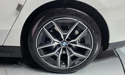 BMW 5-Series 2026, 4052 км, за 52154.98 USD - фото 21