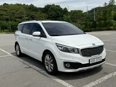 Kia Canival 2016, 245201 км, за 3122.56 USD