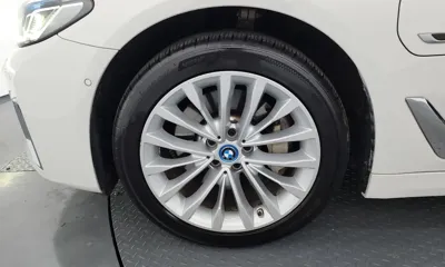 BMW 5-Series 2022, 66232 км, за 25041.29 USD