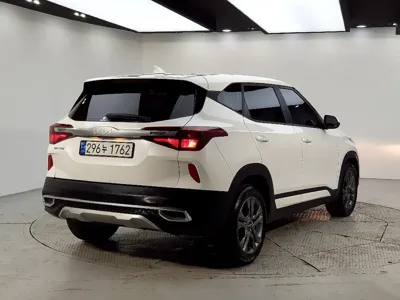 Kia Seltos 2023, 56913 км, за 12676.33 USD