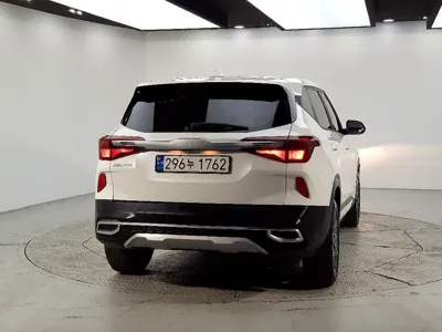 Kia Seltos 2023, 56913 км, за 12676.33 USD
