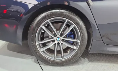 BMW 5-Series 2022, 49503 км, за 26782.2 USD