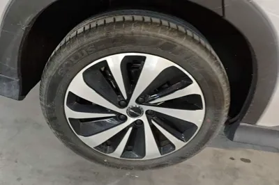 BYD Song PLUS New Energy 2023, 10800 км, за 15242 USD - фото 10