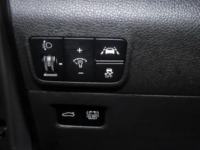 Kia K5 2020, 142740 км, за 10994.02 USD
