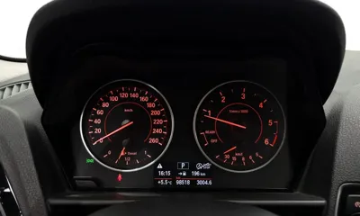 BMW 1-Series 2016, 98518 км, за 8721.51 USD - фото 8