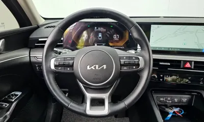 Kia K5 2025, 14632 км, за 24071.67 USD - фото 13