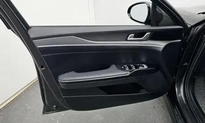 Kia K5 2025, 14632 км, за 24071.67 USD - фото 24