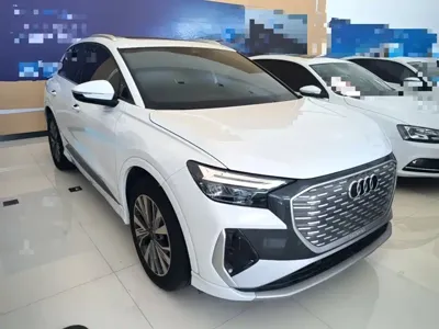 Audi Q4 e-tron 2024, 34900 км, за 20259.87 USD