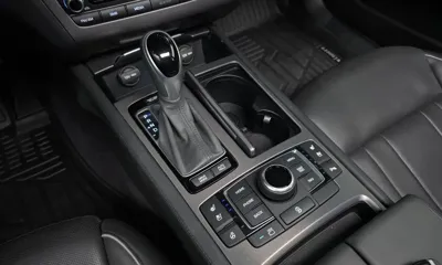 Hyundai Genesis 2016, 197028 км, за 6188.93 USD - фото 9