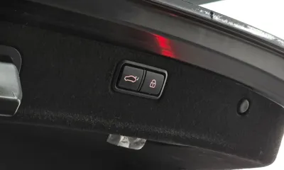 Hyundai Genesis 2016, 197028 км, за 6188.93 USD - фото 20