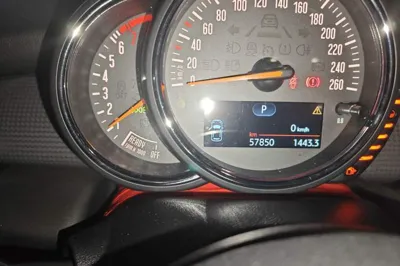 MINI MINI 2016, 57800 км, за 10048 USD - фото 9