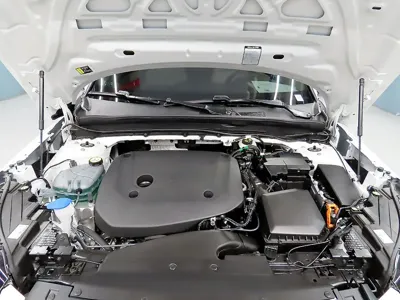 Volvo XC40 2026, 1445 км, за 28651.42 USD - фото 6