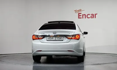 Hyundai Sonata 2011, 211847 км, за 1693.81 USD