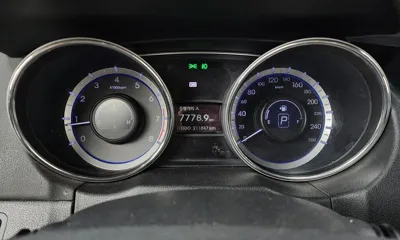 Hyundai Sonata 2011, 211847 км, за 1693.04 USD - фото 8