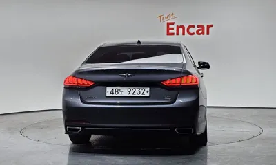 Hyundai Genesis 2016, 105272 км, за 7730.43 USD