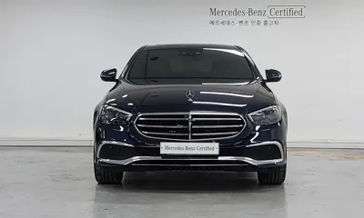 Mercedes-Benz E-Class 2023, 28220 км, за 32884.01 USD