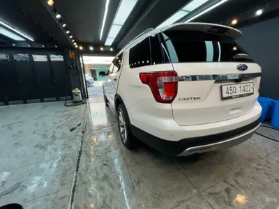 Ford Explorer 2017, 92431 км, за 9035.95 USD - фото 4