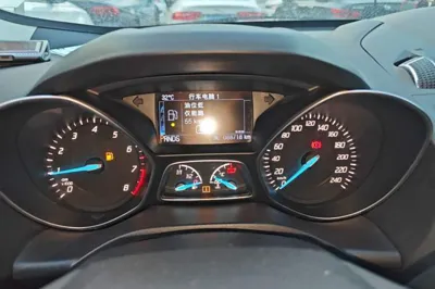 Ford Kuga 2015, 88700 км, за 6519 USD - фото 19