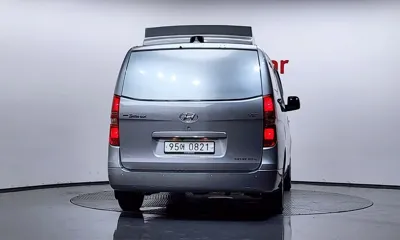 Hyundai Starex 2019, 37829 км, за 12750.47 USD