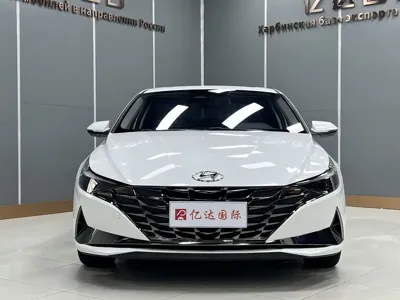 Hyundai Elantra 2022, 32000 км, за 14056.4 USD