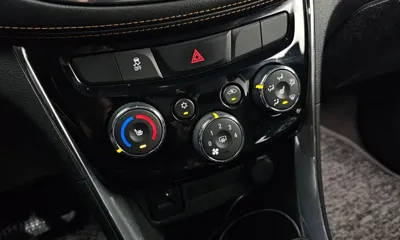 ChevroletGMDaewoo Trax 2017, 122593 км, за 4266.77 USD - фото 17