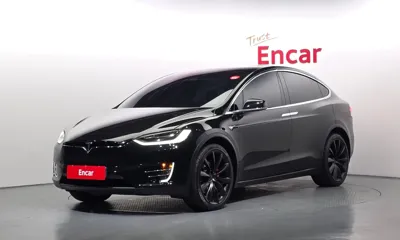 Tesla Model X · 2018 год