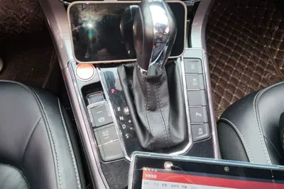 Volkswagen Passat 2017, 146100 км, за 11049 USD - фото 16