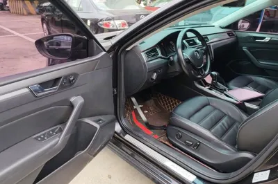 Volkswagen Passat 2017, 146100 км, за 11049 USD - фото 18