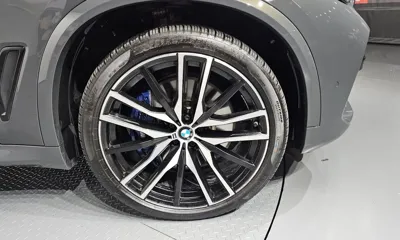 BMW X5 2023, 60110 км, за 63392.43 USD - фото 21