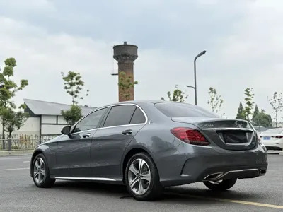 Mercedes-Benz C-Class 2020, 120000 км, за 16178.21 USD