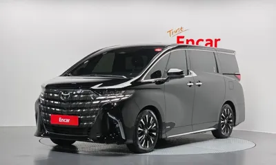 Toyota Alphard · 2025 год