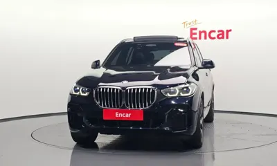 BMW X5 2022, 43979 км, за 42897.99 USD