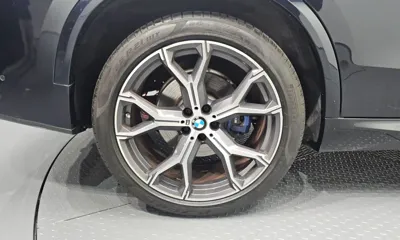 BMW X5 2022, 43979 км, за 42897.99 USD