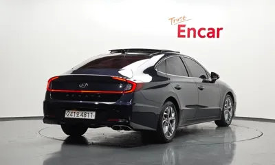 Hyundai Sonata 2020, 120853 км, за 8859.94 USD