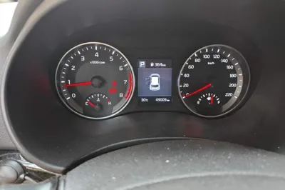 Kia kx1 Stonic 2019, 49000 км, за 6593 USD - фото 8
