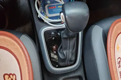 Kia kx1 Stonic 2019, 49000 км, за 6593 USD - фото 11