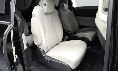 Kia Canival 2021, 27615 км, за 17524.44 USD - фото 12