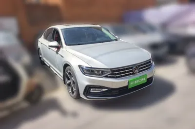 Volkswagen Magotan 2023, 3000 км, за 24460 USD