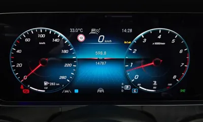 Mercedes-Benz E-Class 2023, 14787 км, за 29342.26 USD - фото 8
