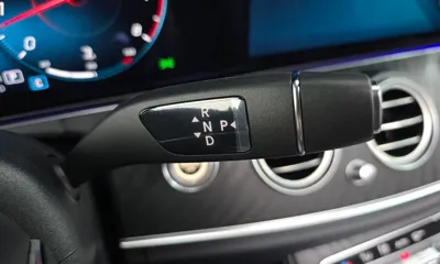 Mercedes-Benz E-Class 2023, 14787 км, за 29342.26 USD - фото 9