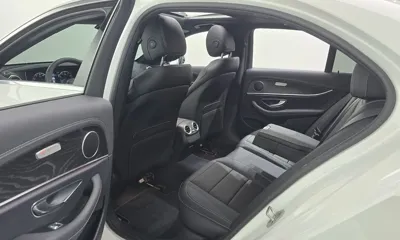 Mercedes-Benz E-Class 2023, 14787 км, за 29342.26 USD - фото 12