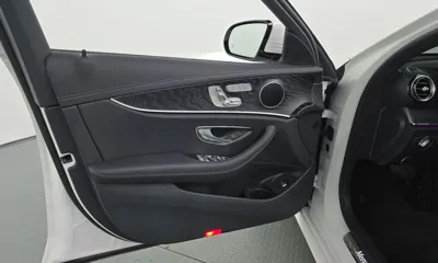Mercedes-Benz E-Class 2023, 14787 км, за 29342.26 USD - фото 24